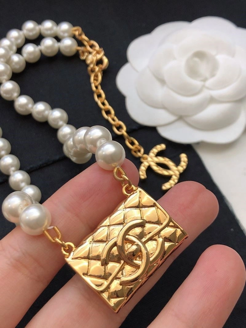 DailyWear Chanel Necklaces 220725