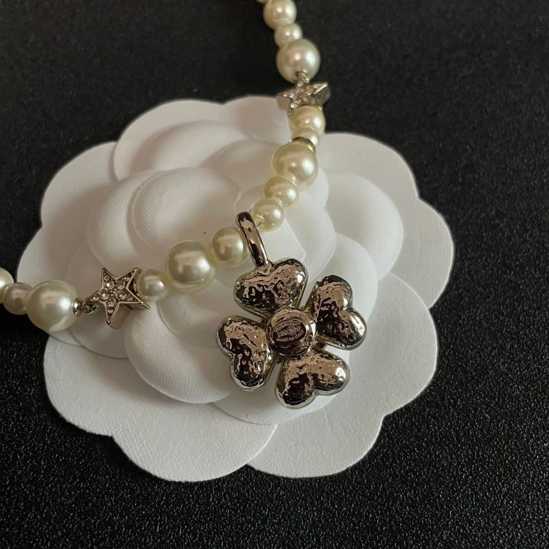 Chanel Necklaces Breathable 220733