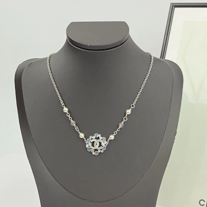 Fashionable Chanel Necklaces 220698