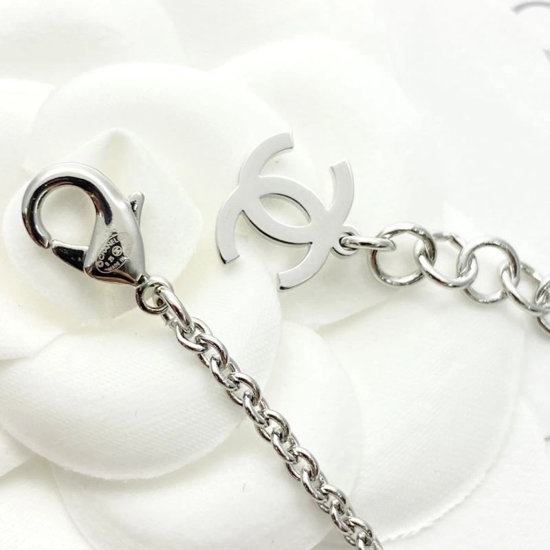 Fashionable Chanel Necklaces 220698