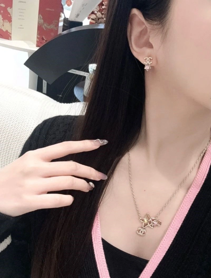 HighQuality Chanel Necklaces 220702