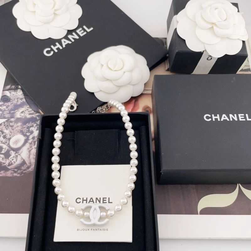 Chanel Necklaces SmoothTexture 220732