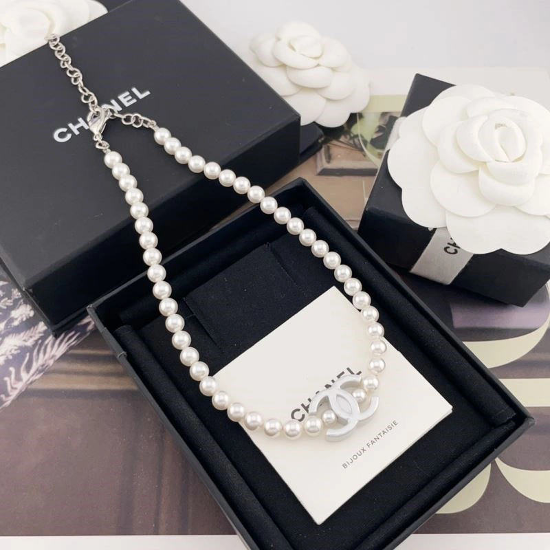 Chanel Necklaces SmoothTexture 220732