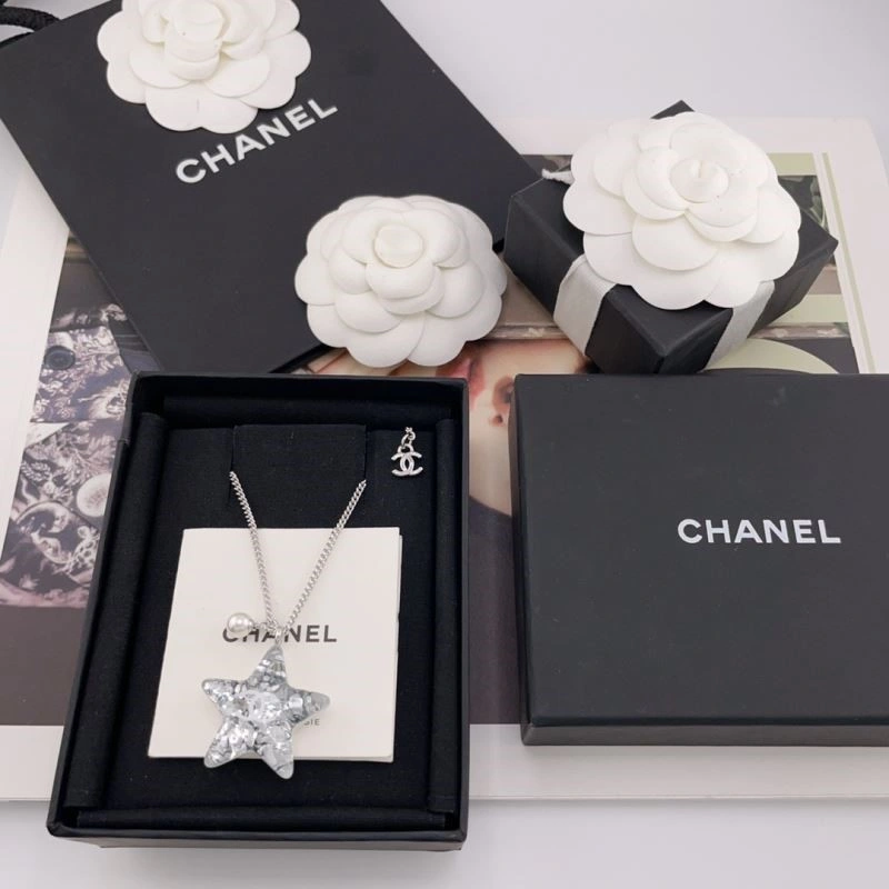 Bright Chanel Necklaces 220763