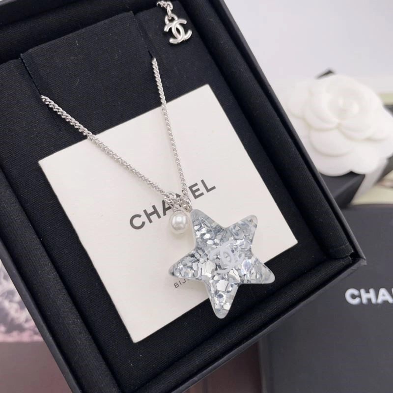 Bright Chanel Necklaces 220763
