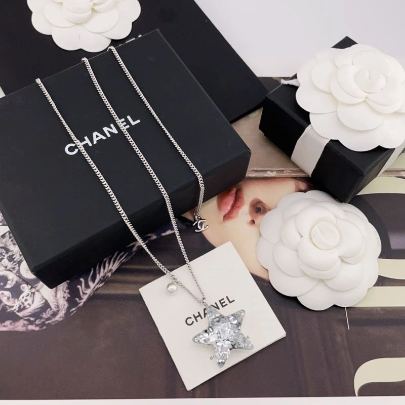 Bright Chanel Necklaces 220763