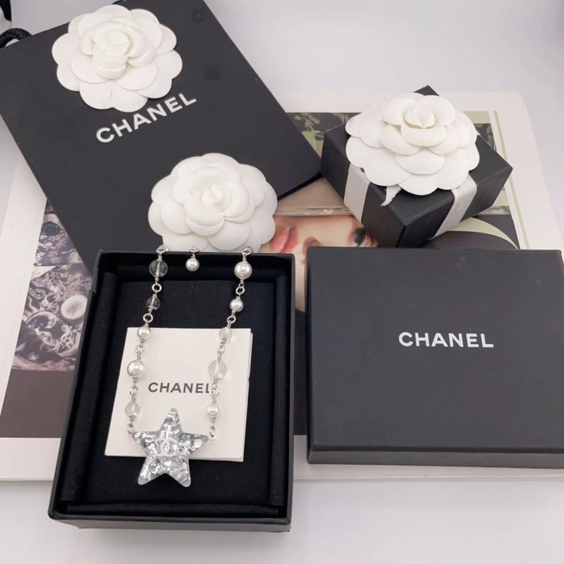 Chanel Necklaces Practical 220711