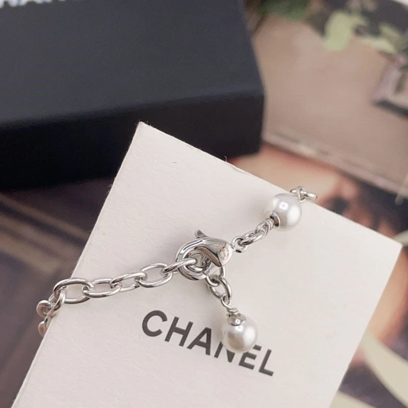Chanel Necklaces Practical 220711