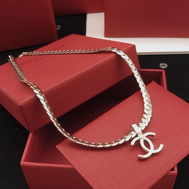 Chanel Necklaces Stylish 220694