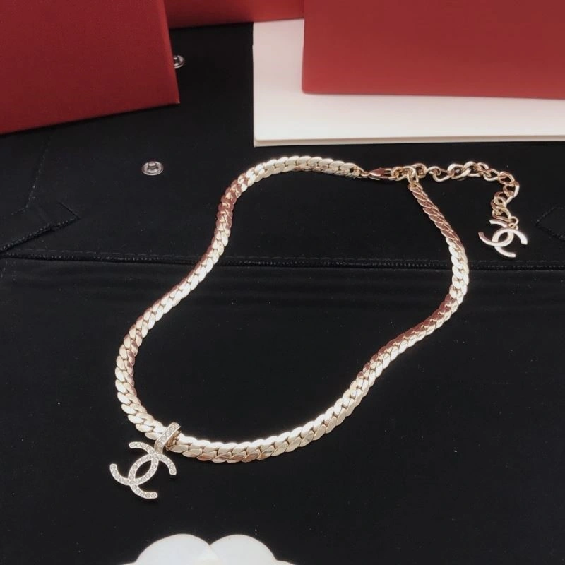 Chanel Necklaces Stylish 220694