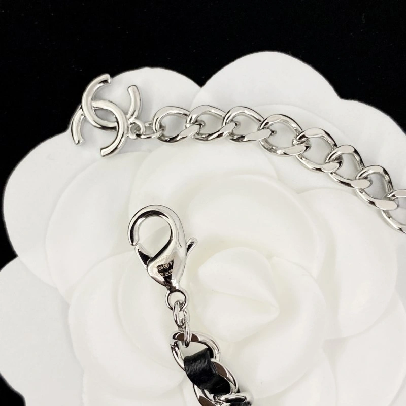 Supportive Chanel Necklaces 220689
