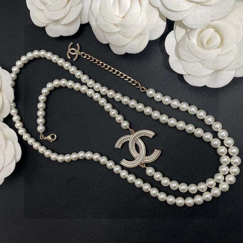 Compact Chanel Necklaces 220663
