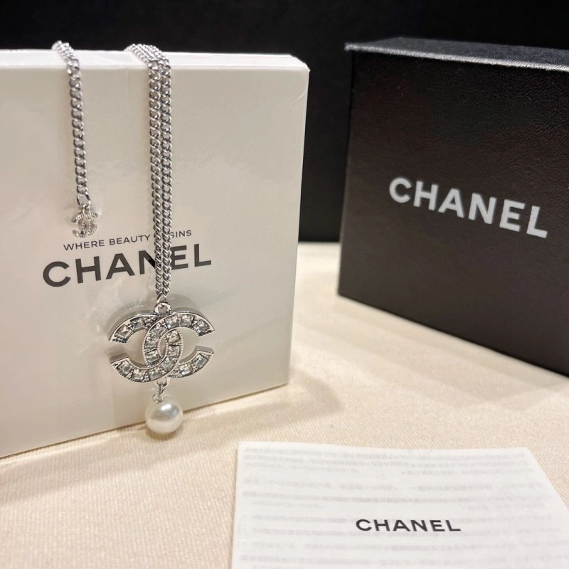 Bold Chanel Necklaces 220675