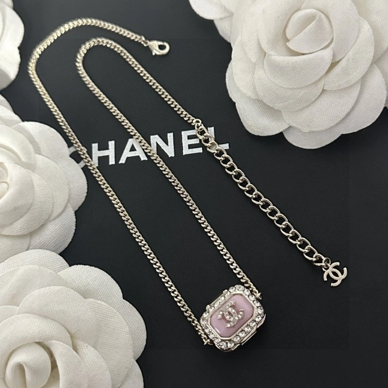 Chanel Necklaces Affordable 220657
