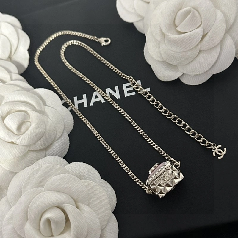 Chanel Necklaces Affordable 220657