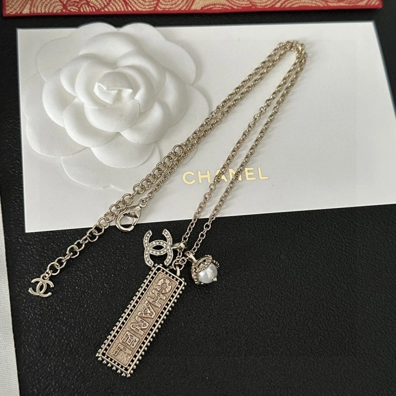 Chanel Necklaces Attractive 220656