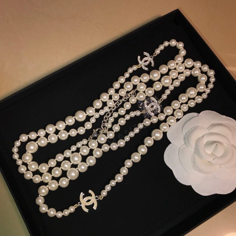 WellDesigned Chanel Necklaces 220641