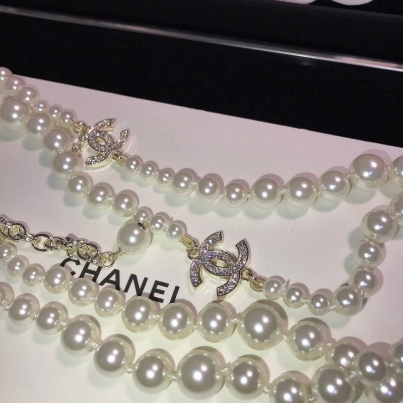 WellDesigned Chanel Necklaces 220641