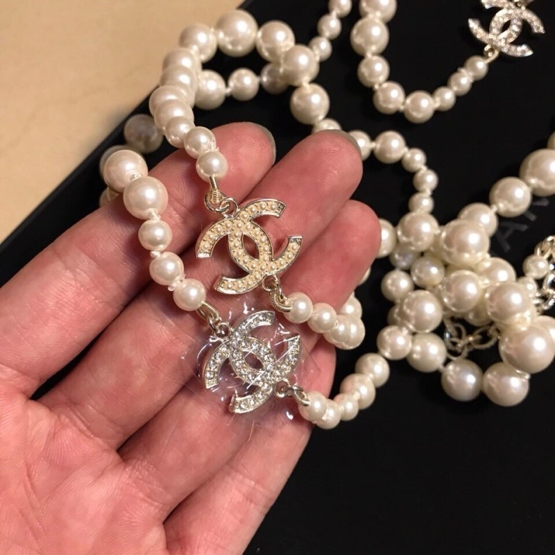 WellDesigned Chanel Necklaces 220641
