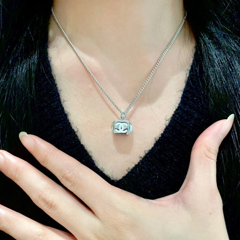 Chanel Necklaces FreshLook 220644