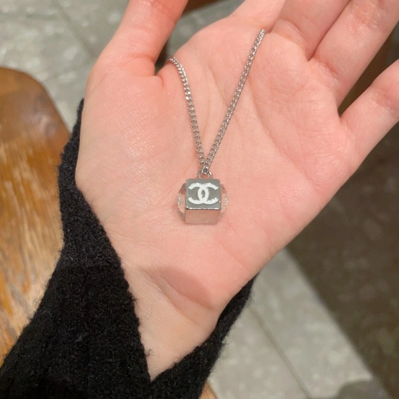 Chanel Necklaces FreshLook 220644