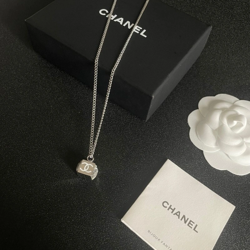 Chanel Necklaces FreshLook 220644