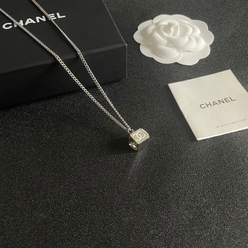 Chanel Necklaces FreshLook 220644