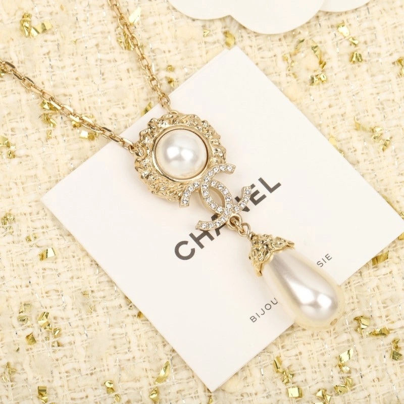 Chanel Necklaces Colorful 220633