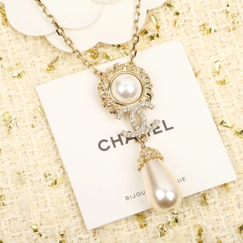 Chanel Necklaces Colorful 220633