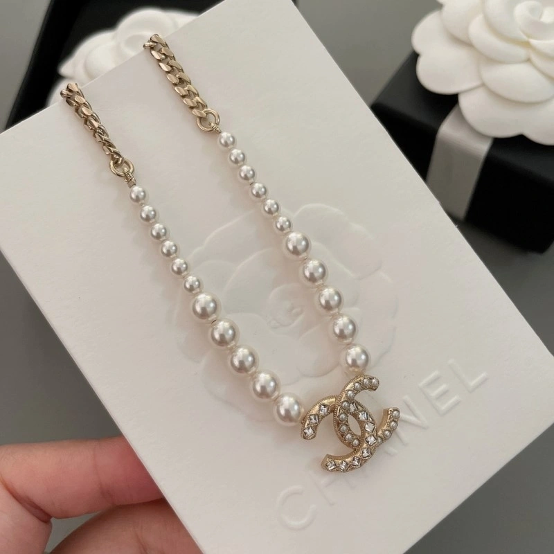 Durable Chanel Necklaces 220637