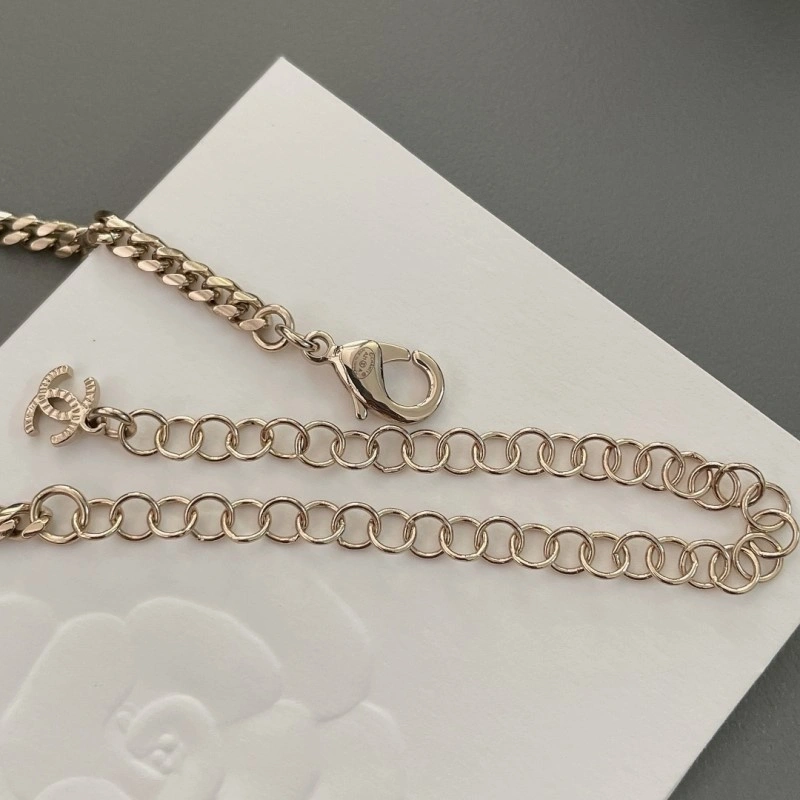 Durable Chanel Necklaces 220637