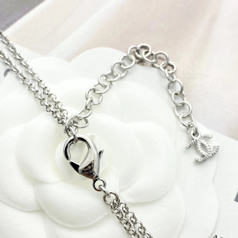 Chanel Necklaces Bold 220623