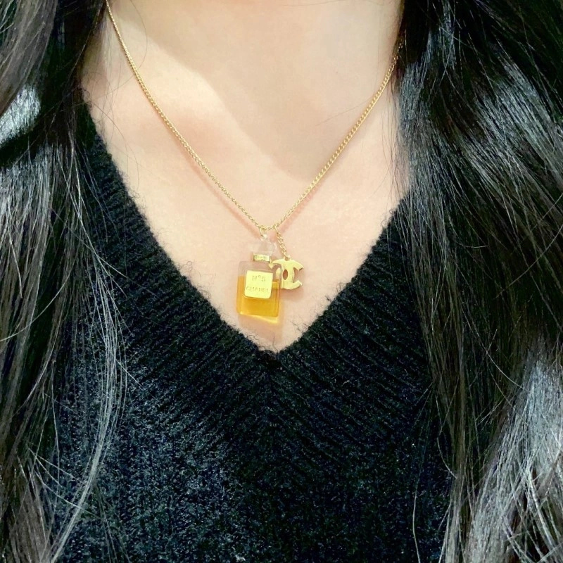 Chanel Necklaces Contemporary 220634