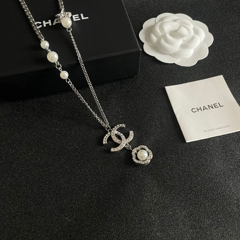 Lightweight Chanel Necklaces 220629