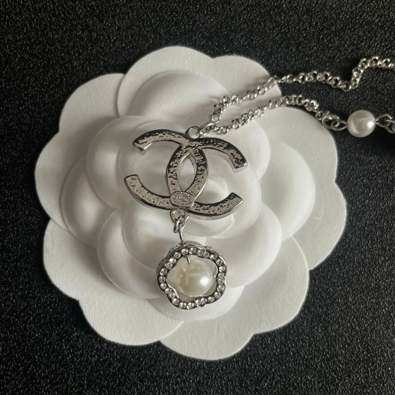 Lightweight Chanel Necklaces 220629