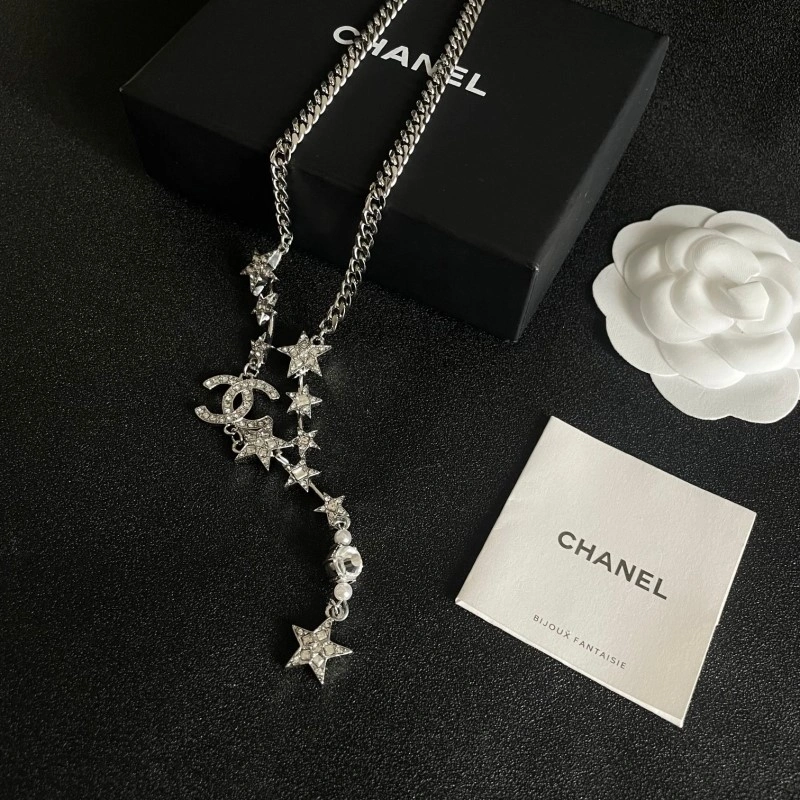 Chanel Necklaces Compact 220626
