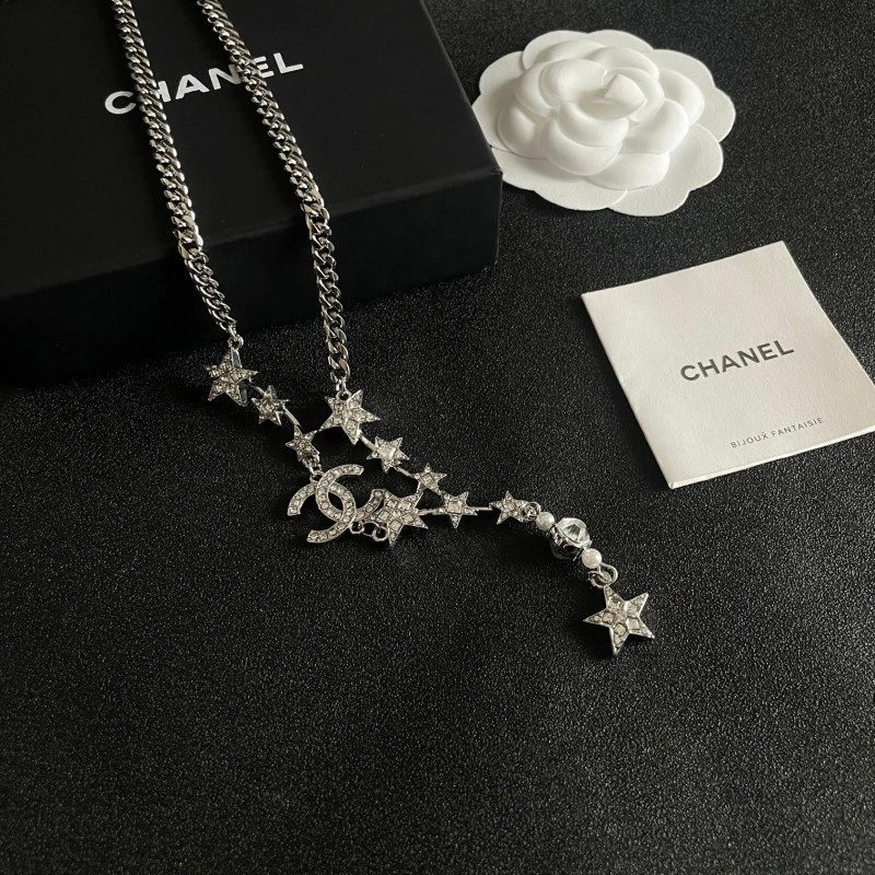 Chanel Necklaces Compact 220626