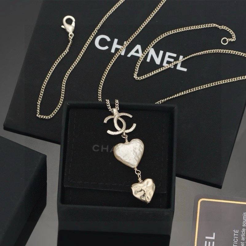 Stylish Chanel Necklaces 220628