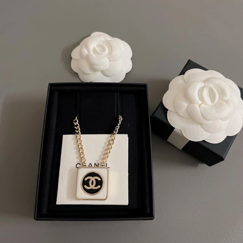 Chanel Necklaces DailyWear 220624