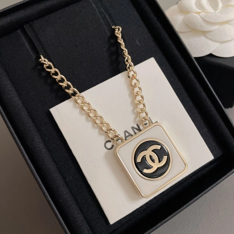 Chanel Necklaces DailyWear 220624