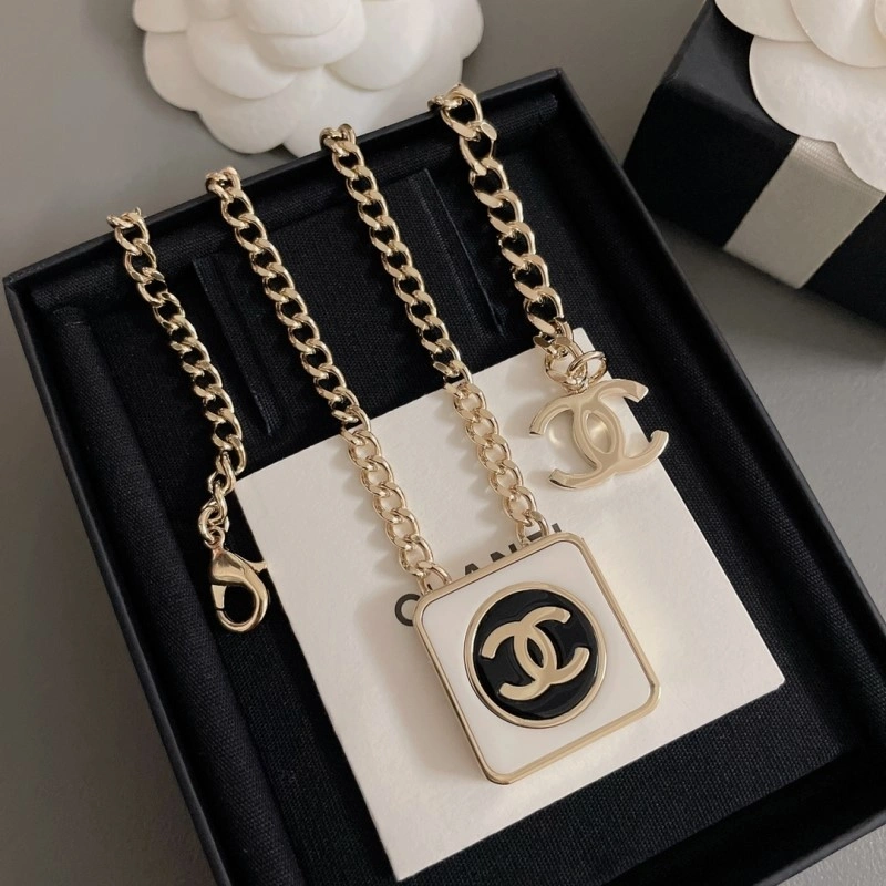 Chanel Necklaces DailyWear 220624