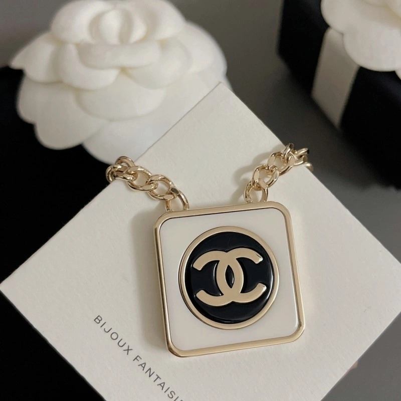Chanel Necklaces DailyWear 220624