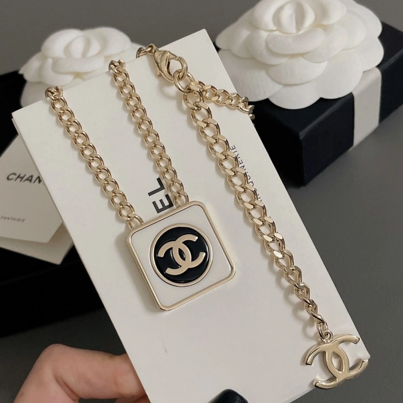 Chanel Necklaces DailyWear 220624