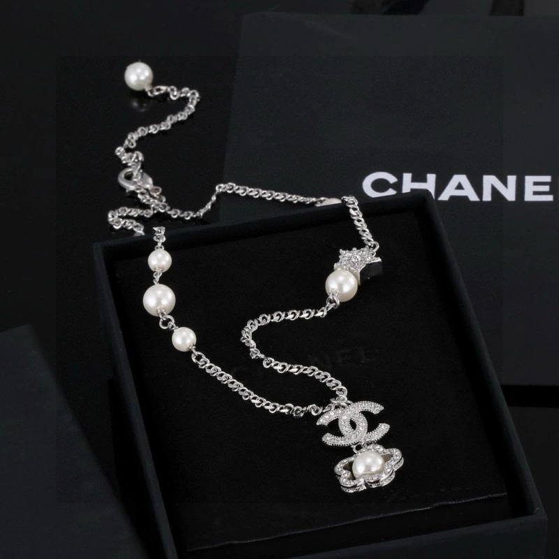 Packable Chanel Necklaces 220618