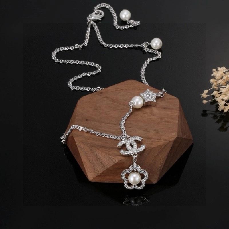 Packable Chanel Necklaces 220618