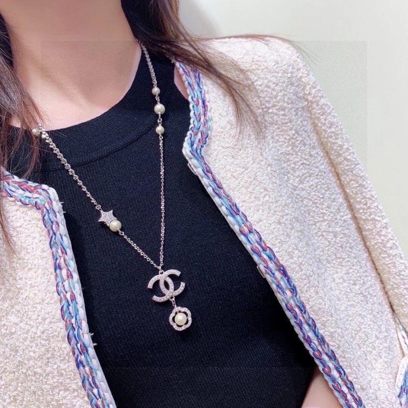 Packable Chanel Necklaces 220618