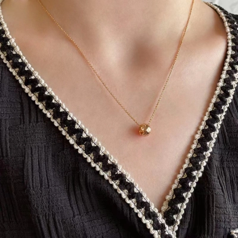 Elegant Chanel Necklaces 220627