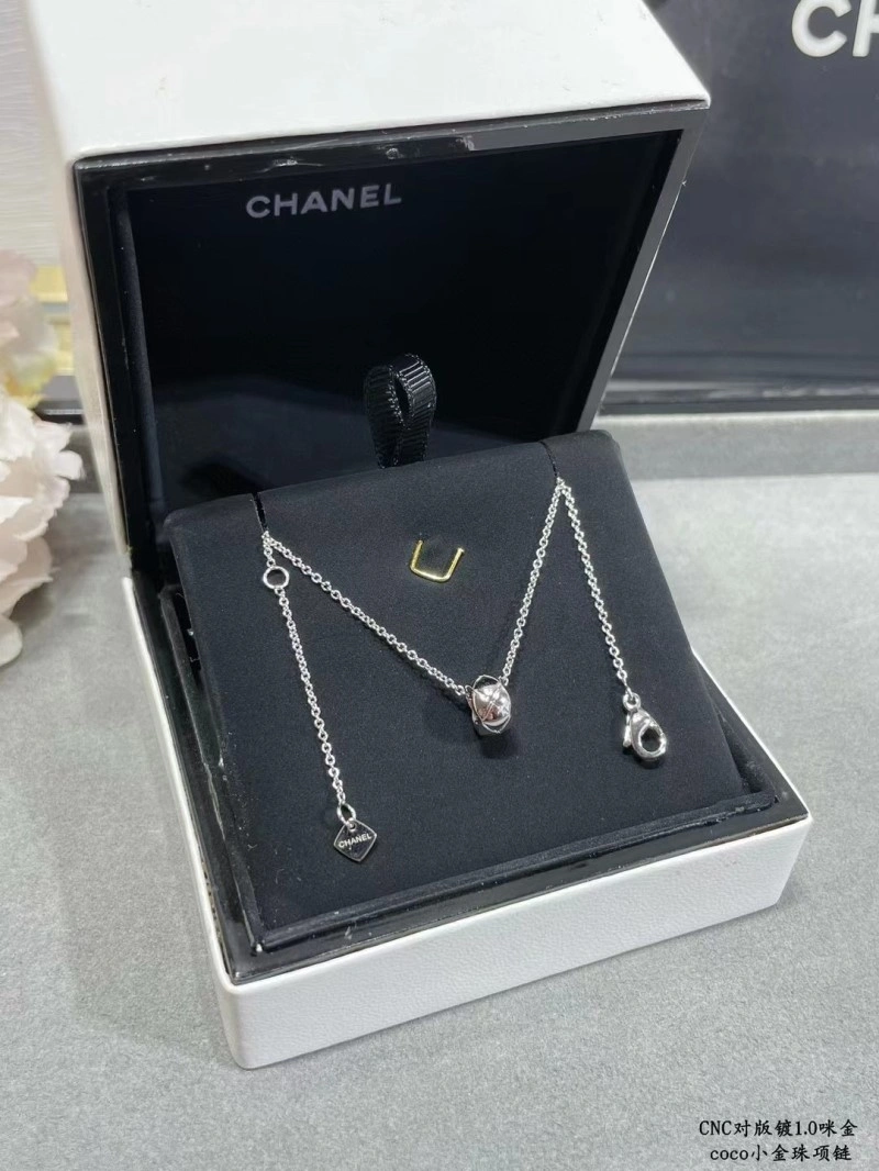 Elegant Chanel Necklaces 220627