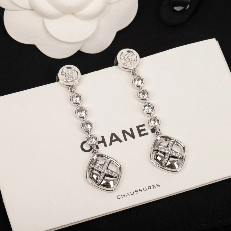 Chanel Necklaces Seasonal 220610