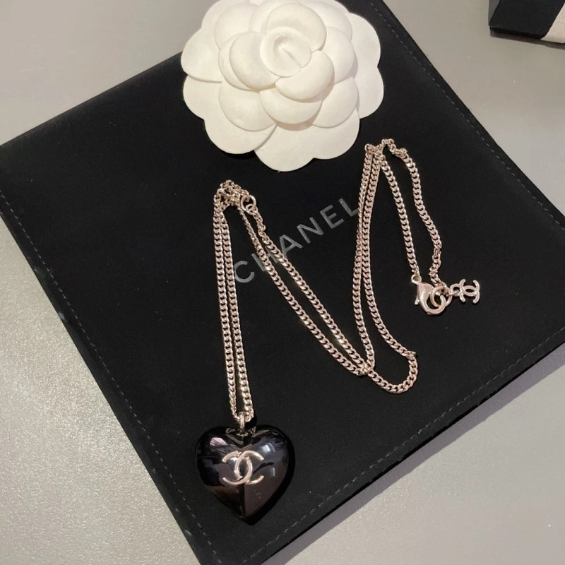 Chanel Necklaces Seasonal 220619